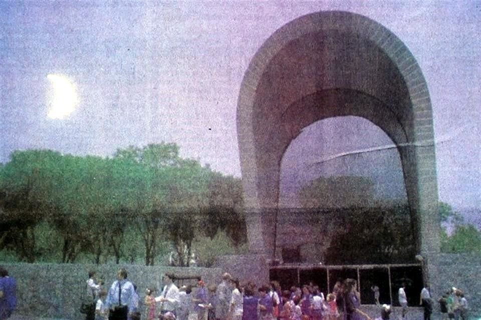 El 11 de julio de 1991 así fue capturado el Eclipse de Sol desde el Planetario de Monterrey, Nuevo León.
