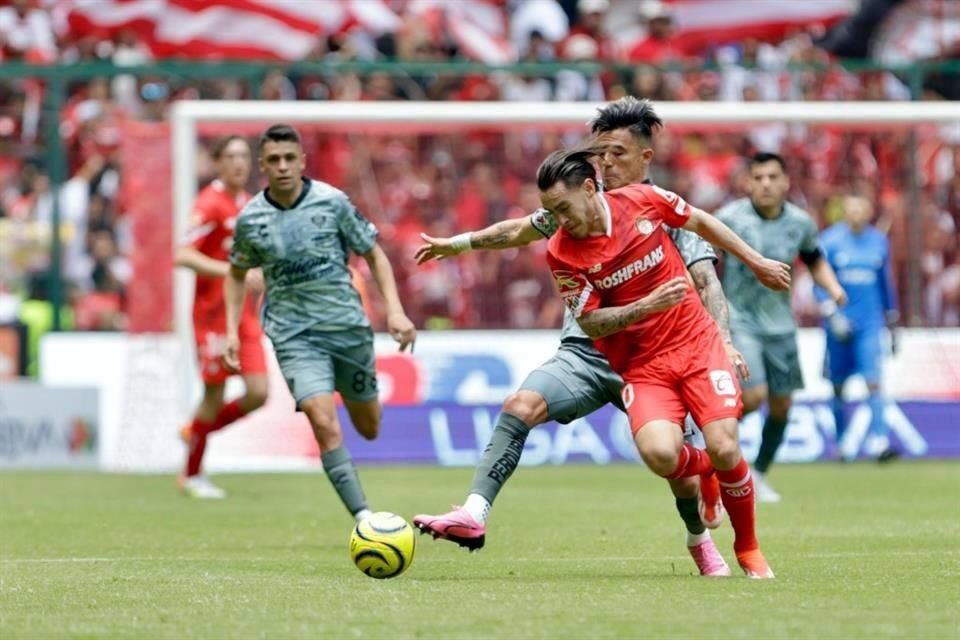 El Atlas tuvo muchas imprecisiones defensivas que le costaron la derrota en Toluca y comprometerse con el tema del cociente para el próximo torneo.