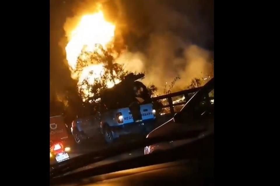 La noche del sábado se registró un incendio en el túnel de estiaje Río de los Remedios, informó la Conagua.