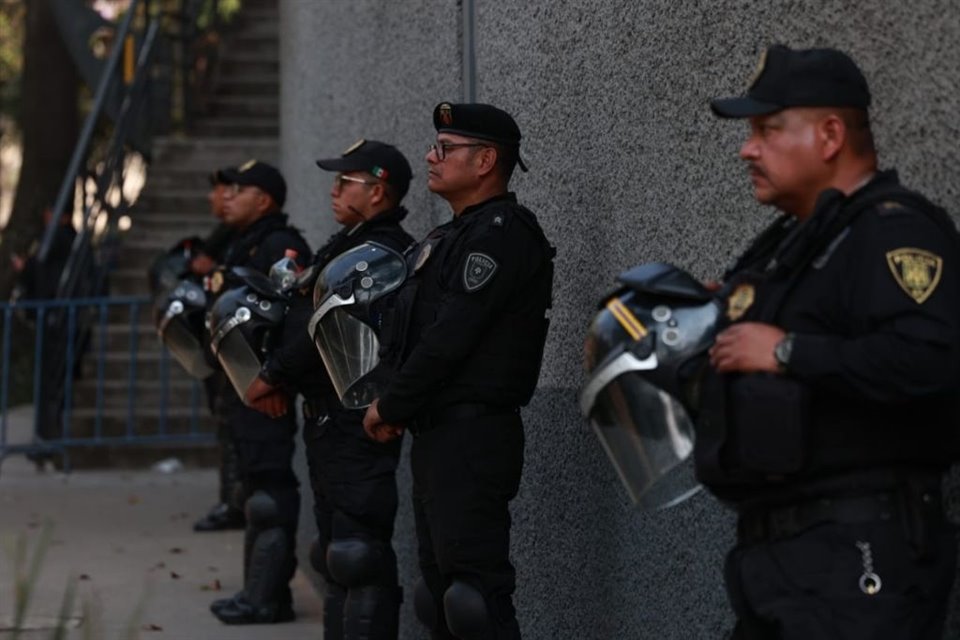 La seguridad en el INE se multiplicó previo al primer debate presidencial; elementos de SSC-CDMX, GN y Sedena resguardan las instalaciones.