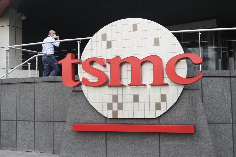 TSMC construirá una tercera fábrica en Phoenix, Arizona, para fabricar chips.