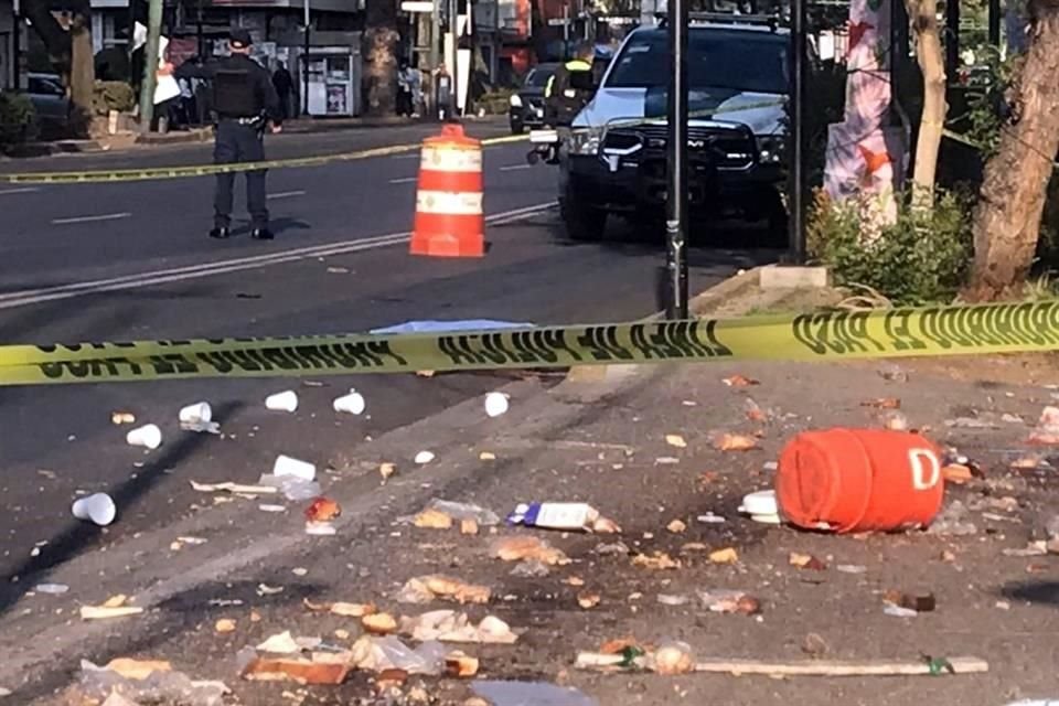 Un vendedor de café que iba a bordo de un triciclo murió al ser atropellado por una ambulancia del sector privado, misma que fue asegurada.