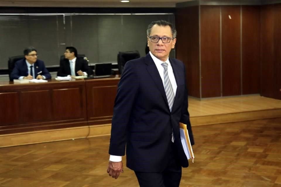 El ex Vicepresidente ecuatoriano Jorge Glas recibirá el alta hospitalaria para regresar a prisión tras ser internado por negarse a comer.