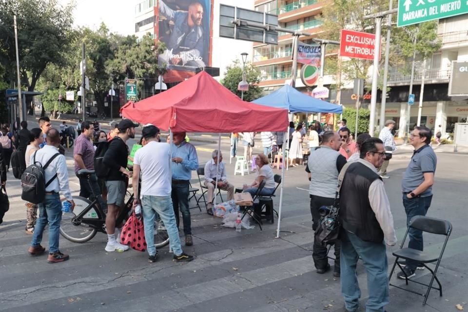 El funcionario dijo que es reducido el número de personas que se manifiestan y que mantienen la oferta de diálogo.