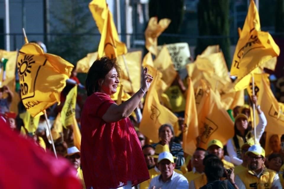 Xóchitl Gálvez, Candidata a la Presidencia durante el mitin en el Estadio de béisbol Blas Charro Carvajal