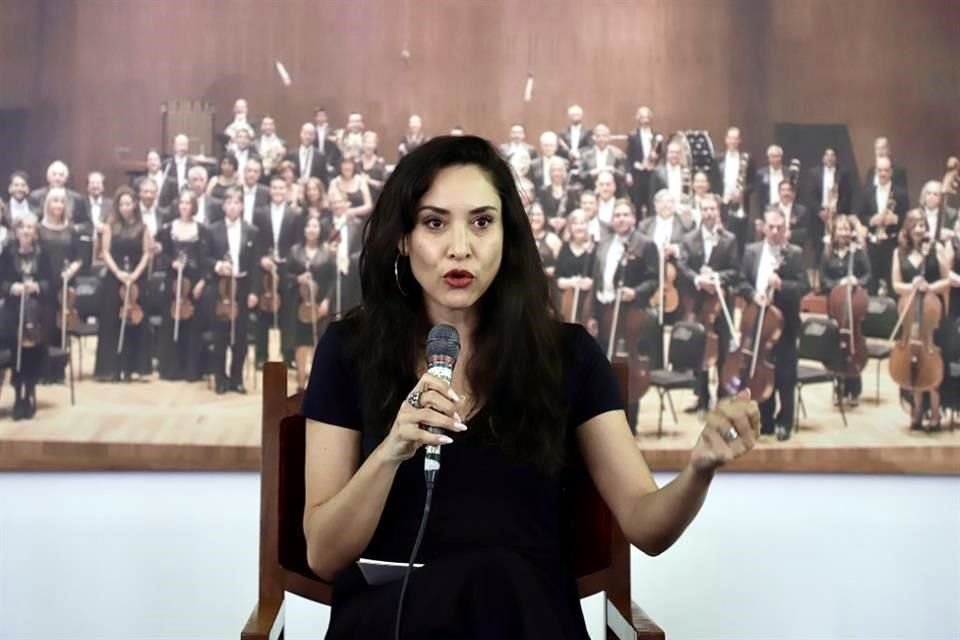 Claudia Curiel de Icaza, Secretaria de Cultura de la CDMX, participó en la presentación del programa para la segunda temporada de la OFCM.