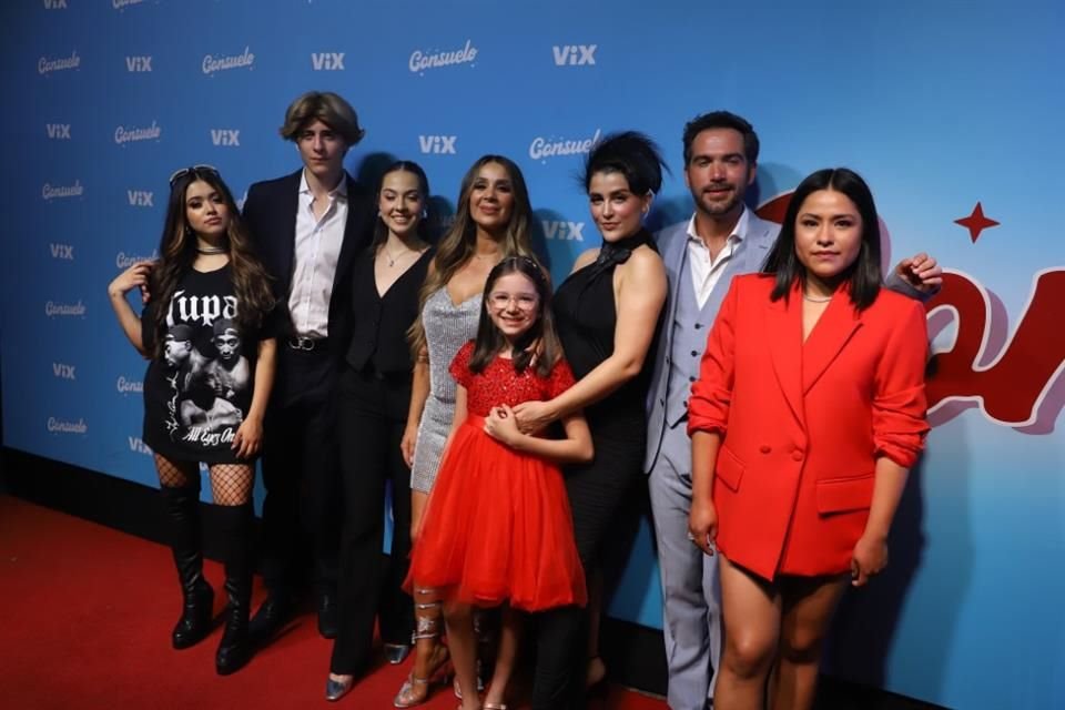 Elenco de la serie 'Consuelo'.