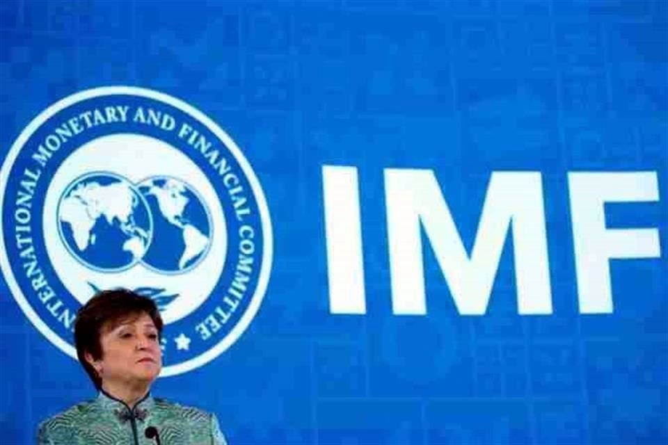 La jefa del FMI advirtió que la economía mundial corre el riesgo de estancarse, provocando que los gobiernos tengan menos recursos cada año.