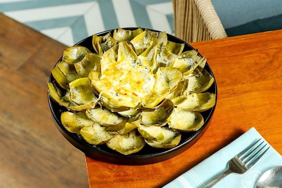 En entrevista, el maestro Luis del Sordo apunta al ajo como uno de los ingredientes más importantes de la cocina. En foto: alcachofas a los cuatro quesos.