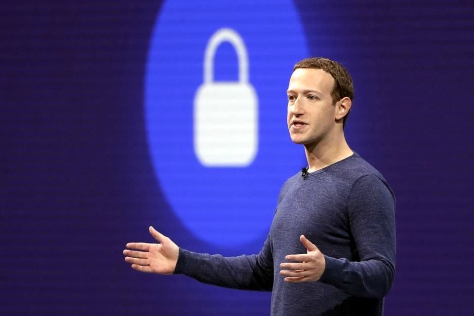 Mark Zuckerberg, CEO de Facebook, tiene un patrimonio neto de 61 mil 100 millones de dólares.