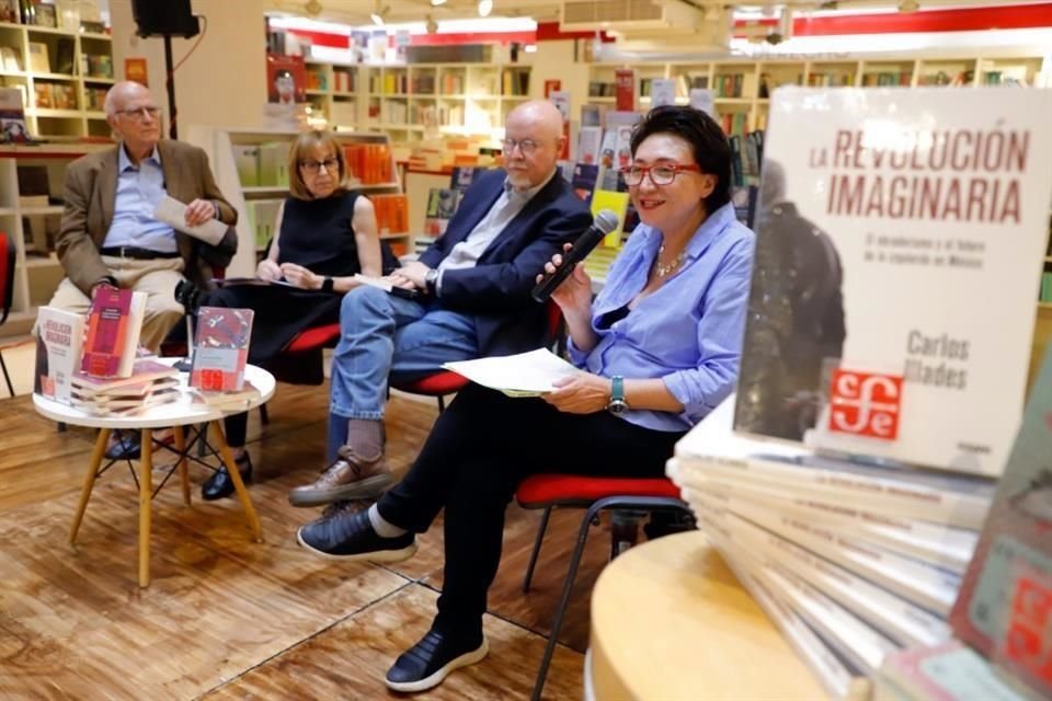 El libro fue comentado por el antropólogo Roger Bartra y las académicas María Pía Lara y Blanca Heredia.
