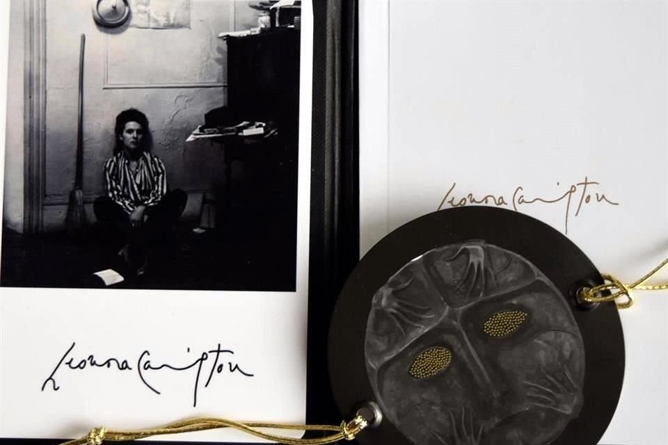 Carrington practicó varias lecturas del tarot con sus amigos esotéricos, pero después dejó de hacerlo.