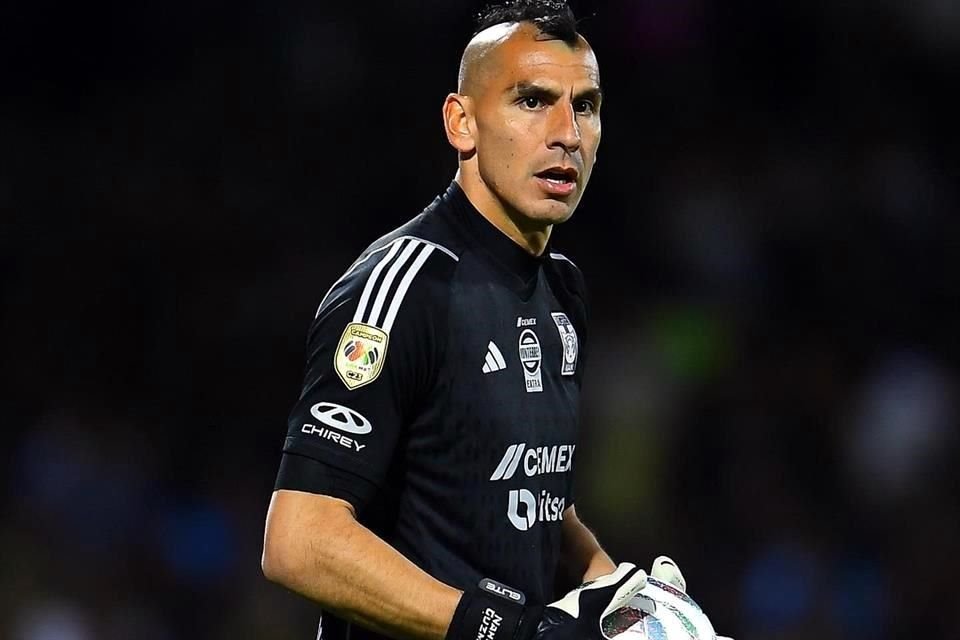 Nahuel Guzmán es el futbolista con más Clásicos Regios disputados, empatado con Jesús Arellano.