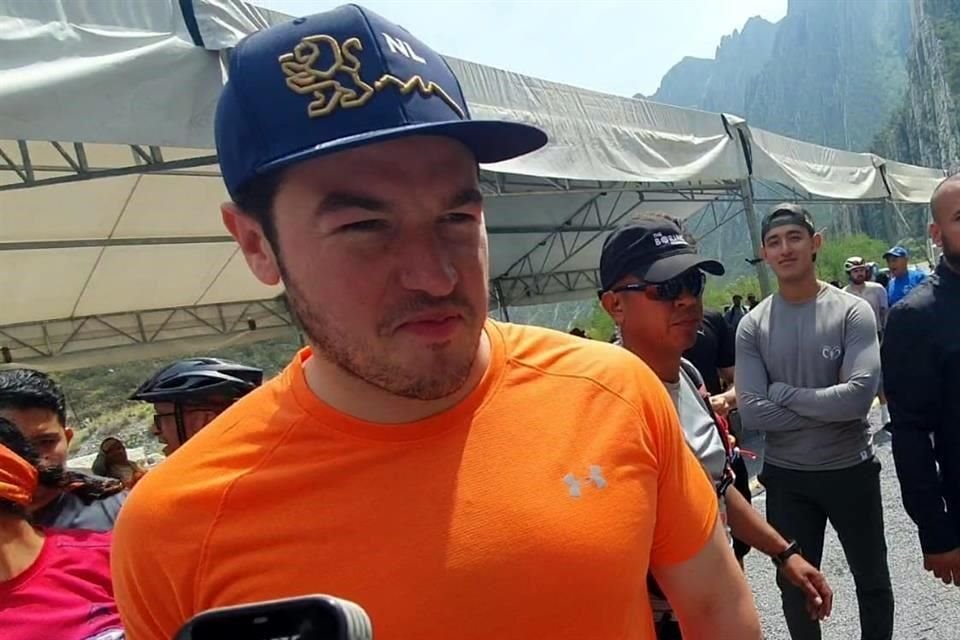 El Mandatario emecista ignoró las preguntas sobre el tema, mientras se tomaba selfies con asistentes al evento.
