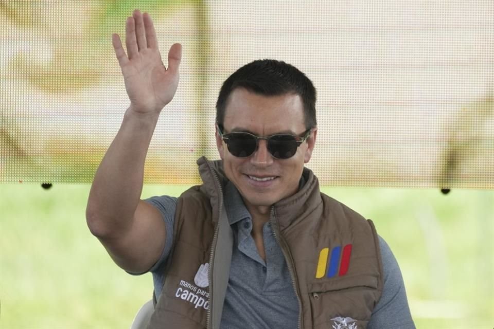 El Presidente Daniel Noboa a su llegada a a Poalo, Ecuador, el 21 de marzo de 2024.