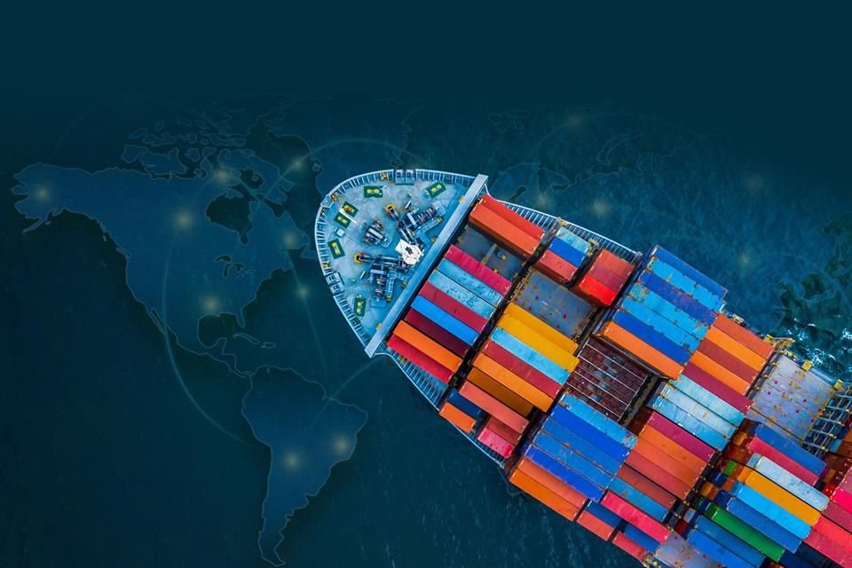 La globalización conecta puntos lejanos de la cadena de suministro y la manera de lograr esta conexión es a través del transporte marítimo.