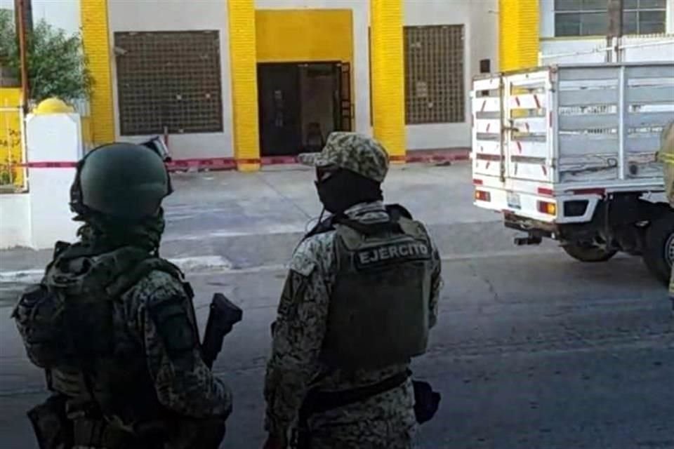 Elementos del Ejército llegaron al lugar.