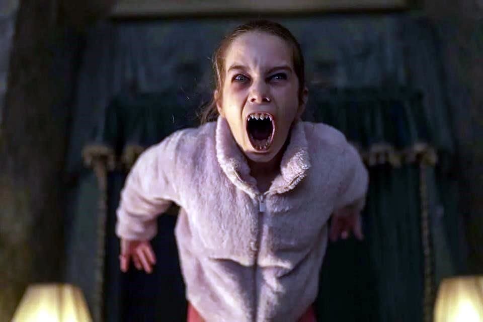 Si te gustan las películas de vampiros, llega a cartelera 'Abigail', de los directores de 'Scream'.