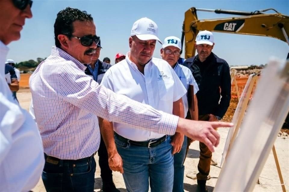 A ocho meses de terminar su Administración, el Gobernador Enrique Alfaro supervisó en Tepatitlán avances del nuevo Sistema de Educación Tecnológica de Jalisco.