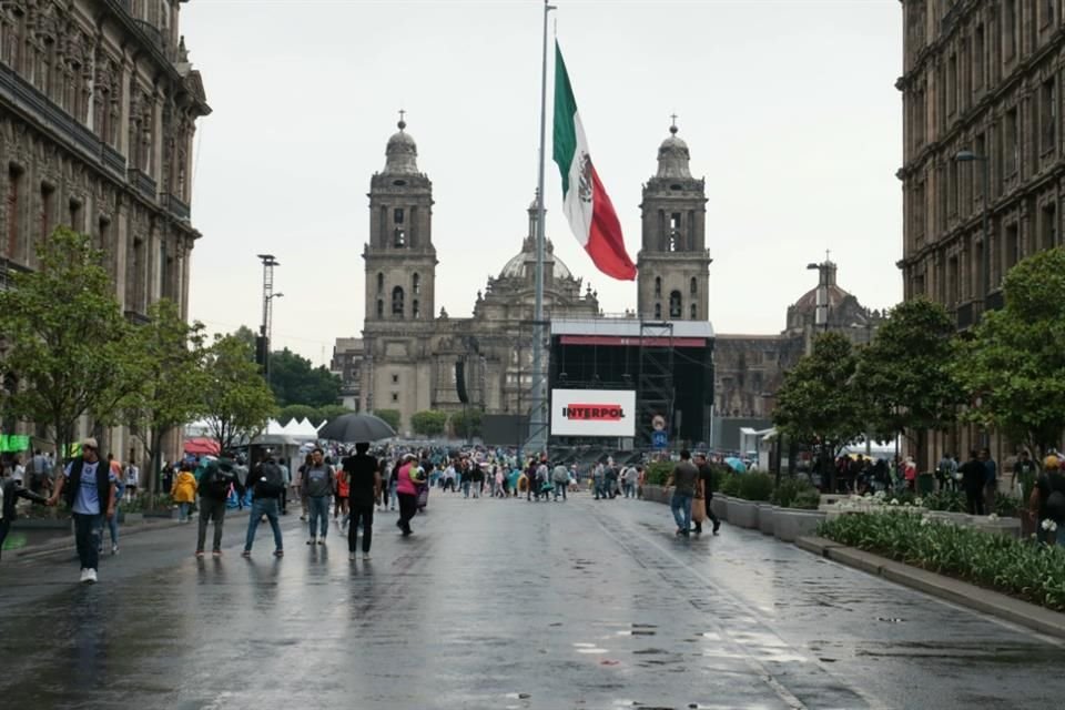 La lluvia de un momento a otro cesó.