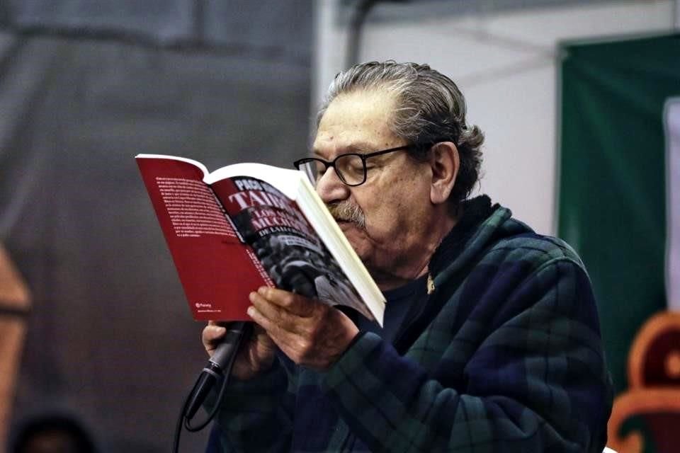 Hacia el final del sexenio, y en el Día Mundial del Libro, Taibo II reflexiona sobre las políticas de fomento a la lectura.