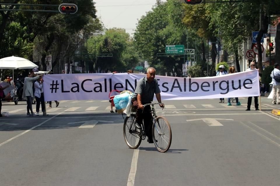 Los vecinos cerraron por cuatro horas el cruce de General Prim y Bucareli.