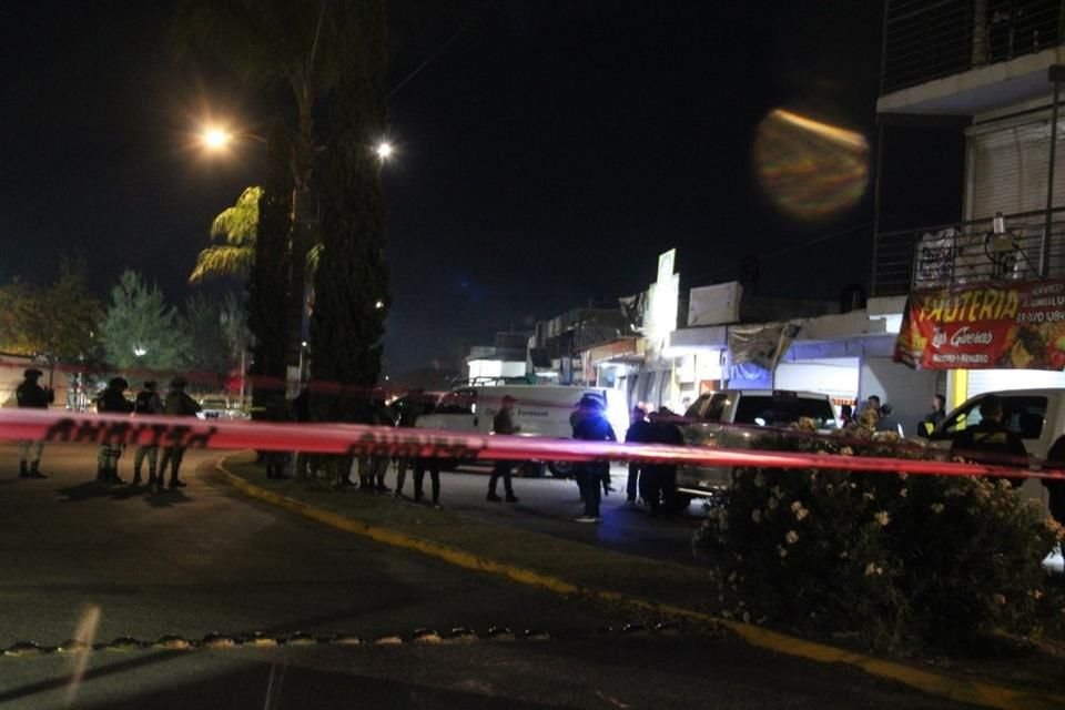 El ataque ocurrió alrededor de las 21:00 horas, en la Avenida San Víctor y Calle Valle de San Valentín en el Fraccionamiento Real del Valle en Tlajomulco.