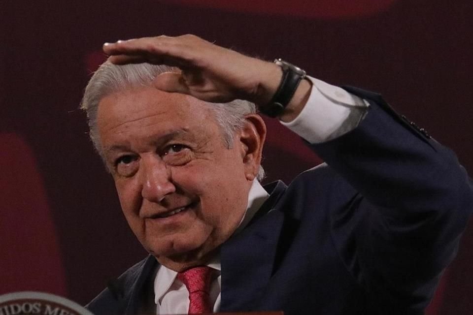 AMLO acusó que se fortalece a la Oposición en México desde un sector en EU.