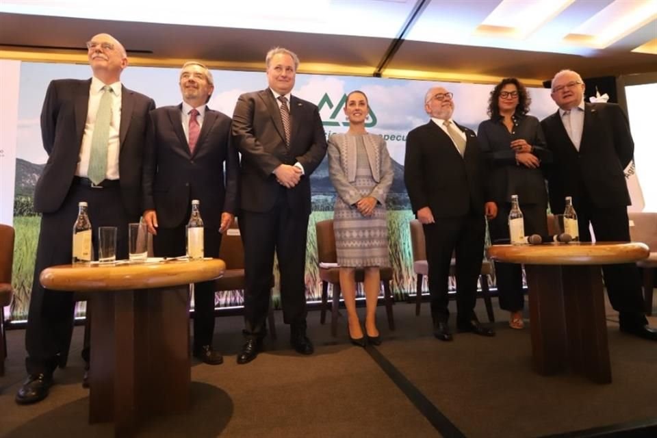 Claudia Sheinbaum se pronunció por clasificar la extorsión como un delito grave y argumentó que cuando se tomó esa medida con el secuestro dio resultados.