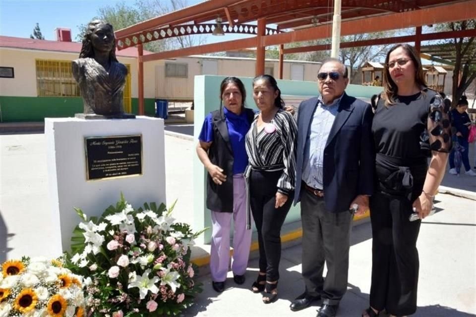 Las autoridades develaron un busto de una víctima de feminicidio de hace 26 años en Ciudad Juárez, Chihuahua.