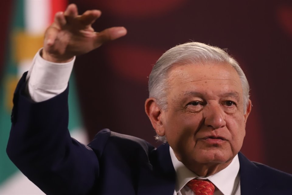 El Presidente López Obrador admitió que será un proceso largo recuperar la inversión realizada en la construcción y operación del AIFA.