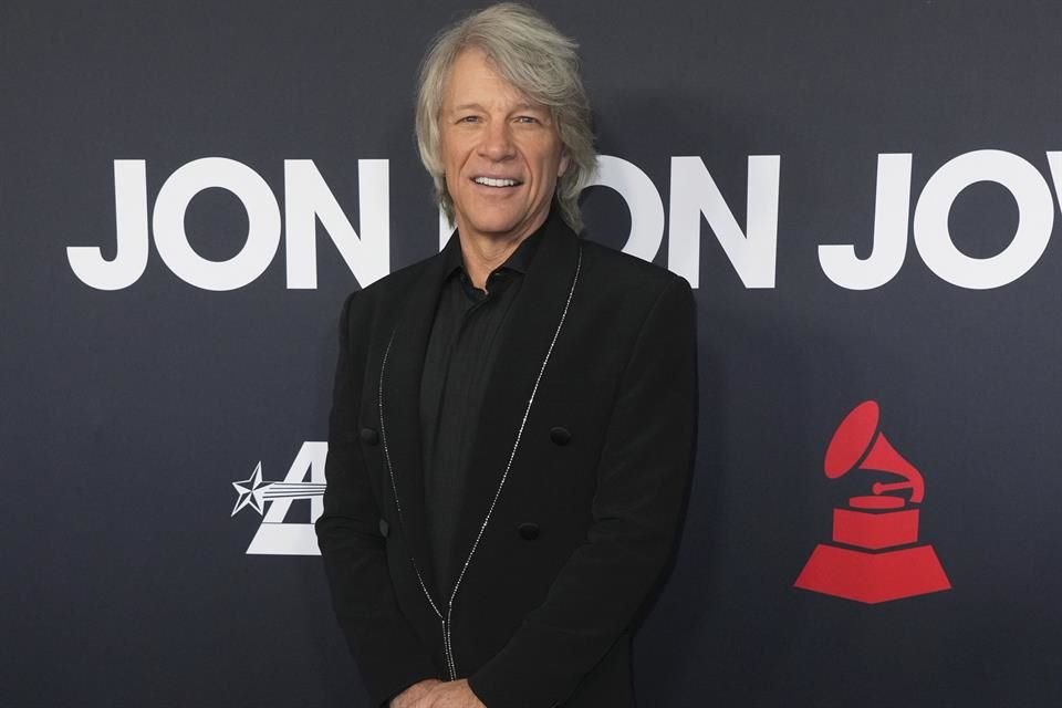 Jon Bon Jovi confesó que estuvo con 100 mujeres durante sus días de gloria como estrella de rock; 'no soy un santo', dijo.