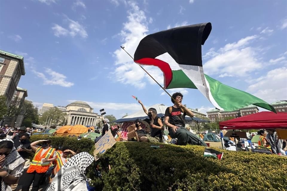 Manifestantes pro palestinos en la universidad de Columbia en Nueva York, el 29 de abril del 2024.