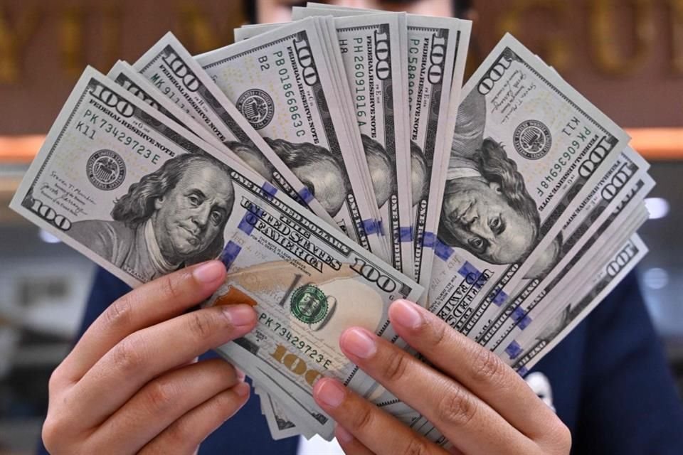 En el segundo trimestre de este año, el dólar aumentó 1.71 unidades.