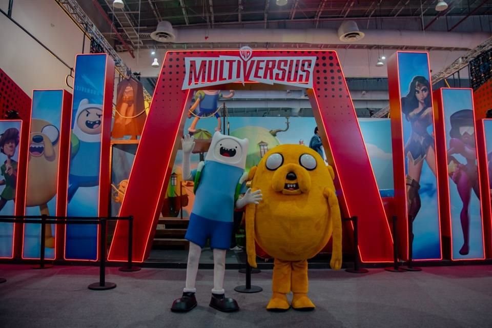 En este y otros multiversos, Finn y Jake siguen siendo amigos.