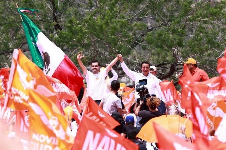 El candidato presidencial de MC estuvo acompañado por el candidato emecista a la reelección por Santa Catarina, Jesús Nava.