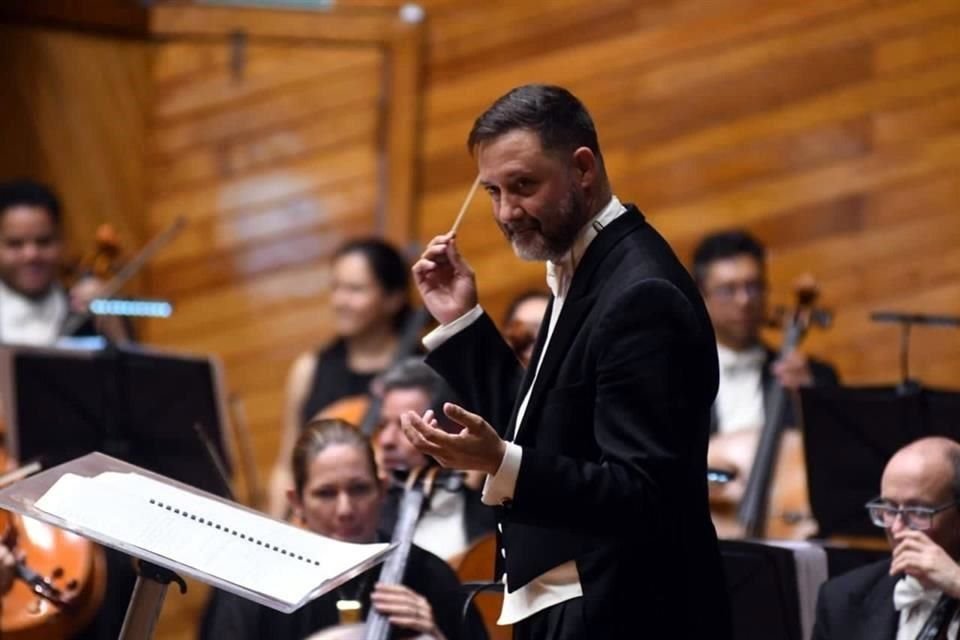 Rodrigo Macías dirigirá a la orquesta en la ejecución de la 'Sinfonía No. 9 en Re Menor, Op. 125 coral', este martes en el Auditorio Nacional