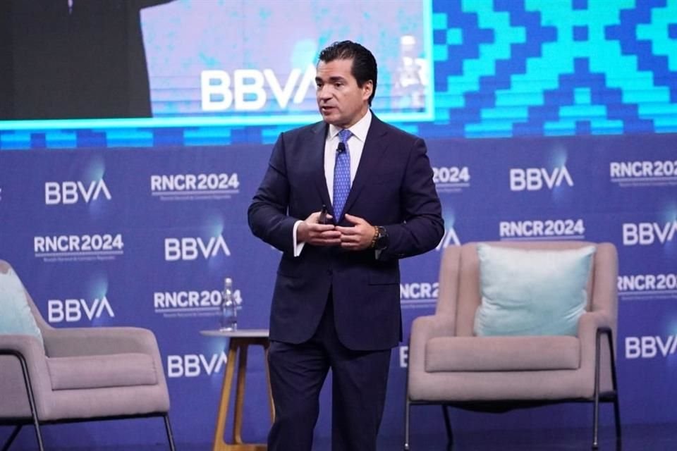 El CEO de BBVA explicó que al elevar la inversión, la economía de México pasaría de la número 13 a la 10.