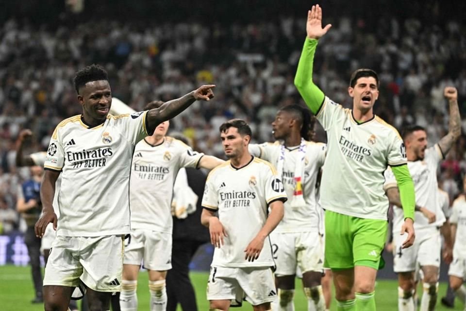 Gran festejo del Real Madrid ante su afición.