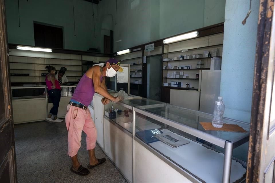 Autoridades esperan una mayor llegada de cubanos a EU tras las protestas y crisis económica.