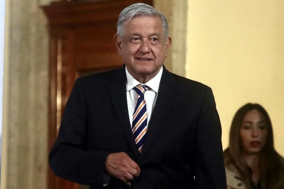 El Presidente López Obrador visitará Badiraguato, la tierra natal de 'El Chapo', para supervisar la construcción de una carretera.