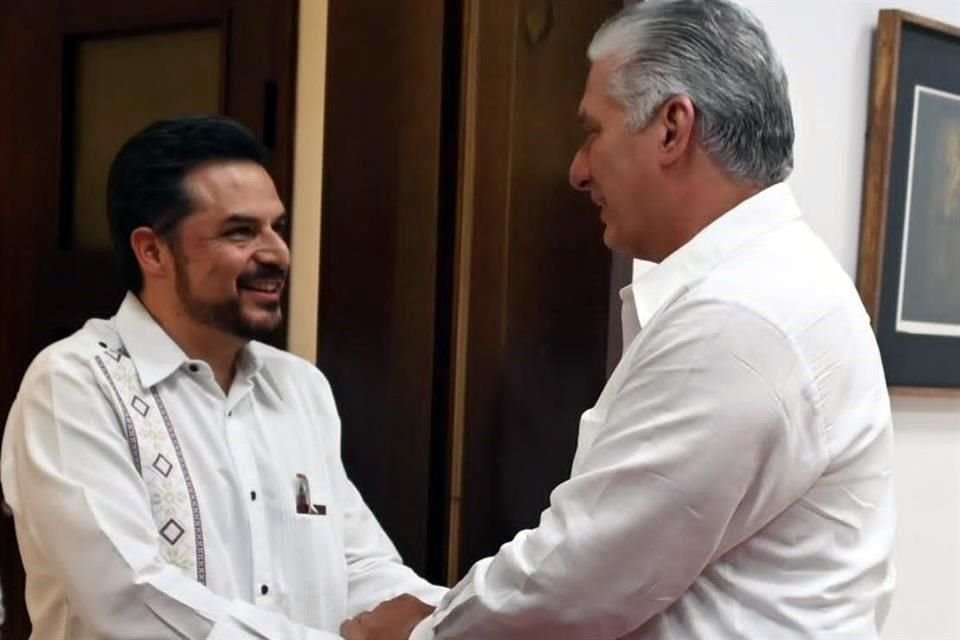 El Presidente de Cuba, Miguel Díaz-Canel Bermúdez remarcó la importancia de la presencia de especialistas de la salud en México.