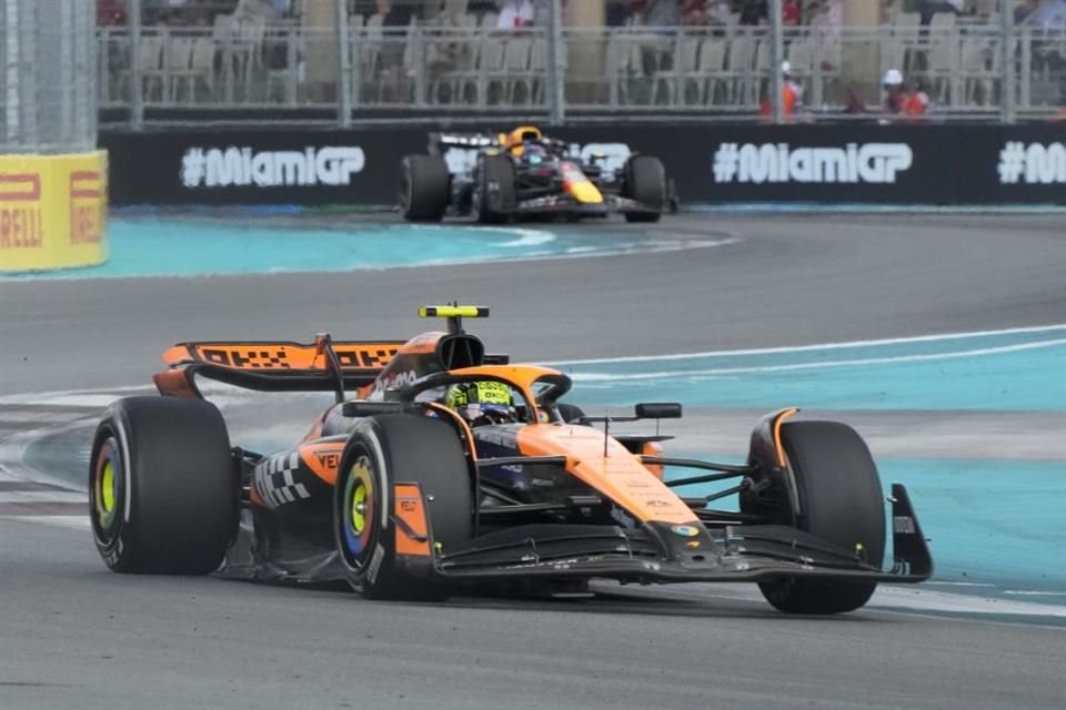 McLaren dio un sólido paso en Miami, pero Red Bull seguirá dominando con Max Verstappen a la cabeza, opinó el ex piloto Damon Hill.