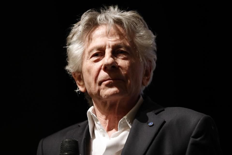 El cineasta Roman Polanski fue absuelto en un caso de difamación que enfrentaba en París por las acusaciones de una presunta víctima de violación.