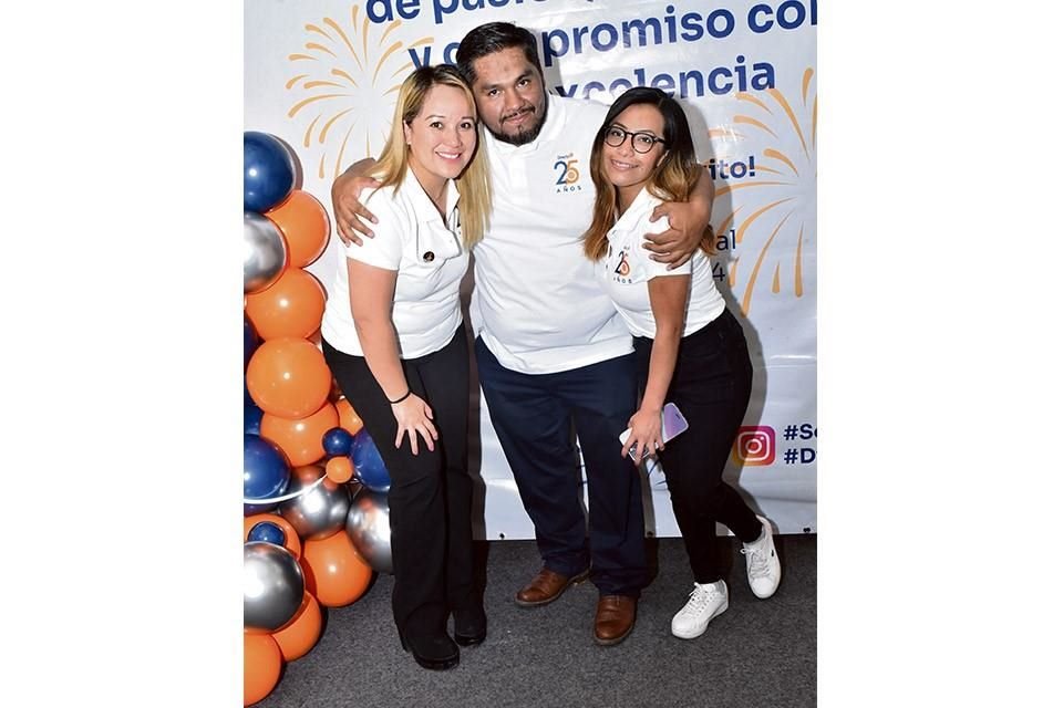 Marisela Uribe, Juan Carlos Morales e Itzel Avelino.