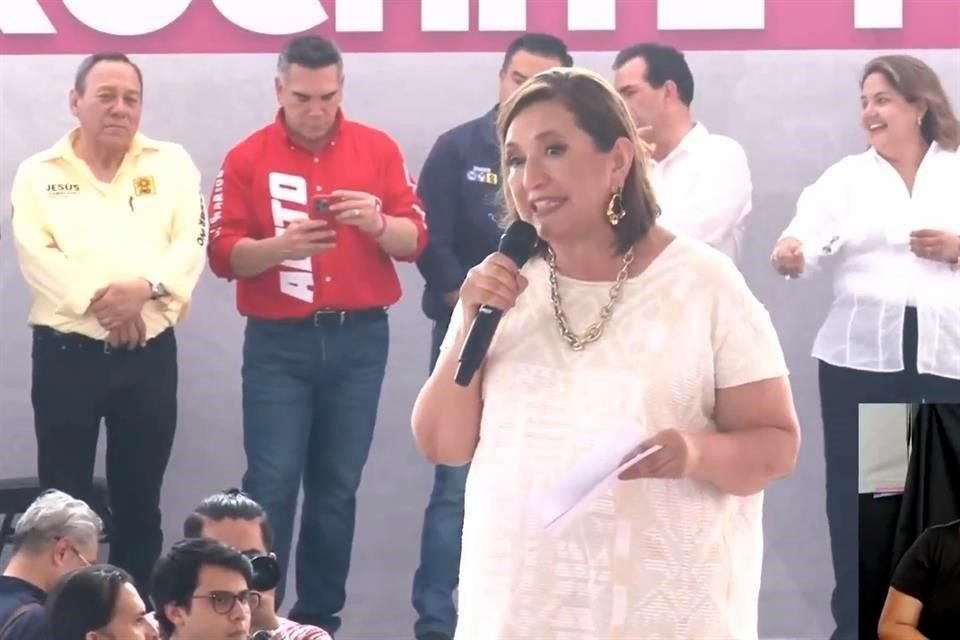 La candidata de Oposición, Xóchitl Gálvez, envió una carta el Presidente López Obrador este miércoles 15 de mayo. En la imagen, en un acto en Boca del Río, Veracruz.