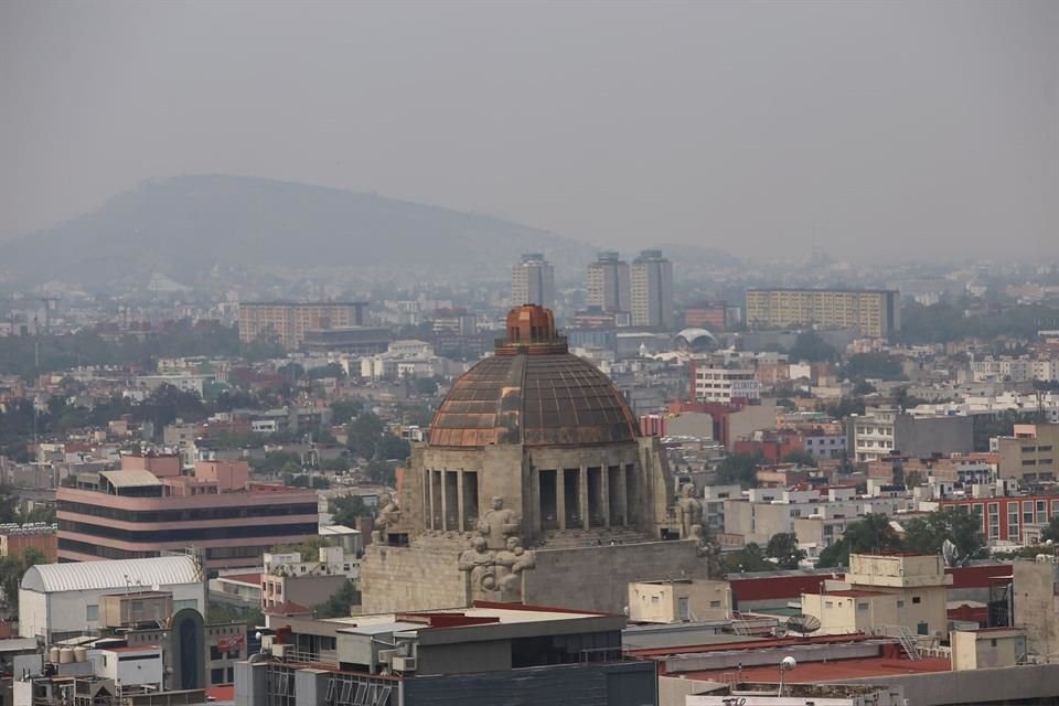 La CAMe pidió evitar actividades cívicas, culturales y de recreo, así como ejercitarse en exteriores entre las 13:00 y 19:00 horas, hora de la formación del ozono.