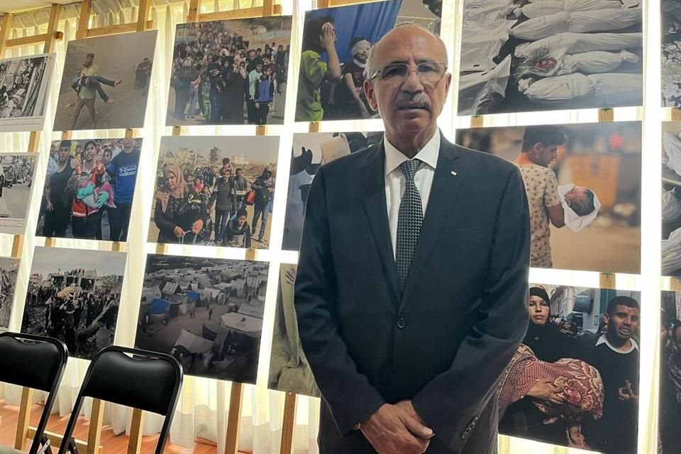 Embajador de Palestina en México, Mohamed Saadat, durante una conferencia de prensa en la CDMX.