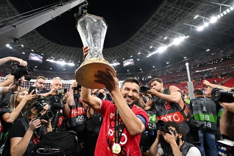 Jesús Navas deja al Sevilla.