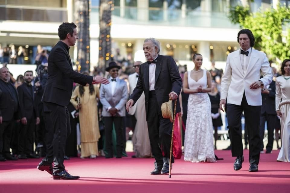 El director le dedicó este proyecto a su esposa, Eleanor, quien falleció el mes pasado.